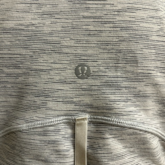 Lululemon jacket, S/6 - Picture 5 of 7